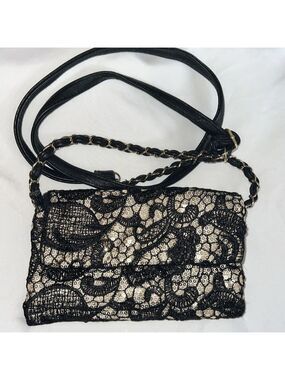 ICING Crossbody Purse, 7.5” X 5” closed, Lace over goldtone sequins